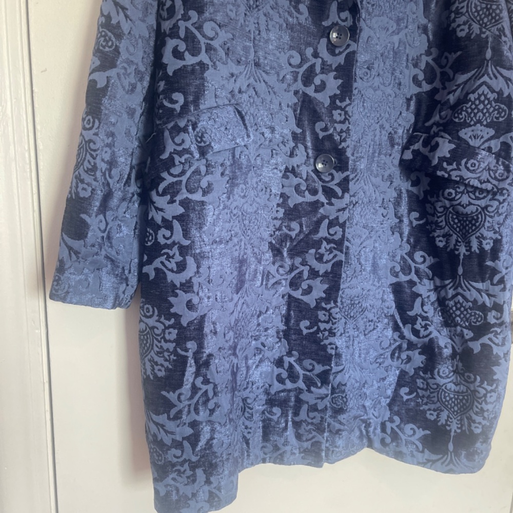 Chico’s Chenille Blue Victorian Design Boho Chic Jacket / Coat Size 4 - Picture 2 of 6